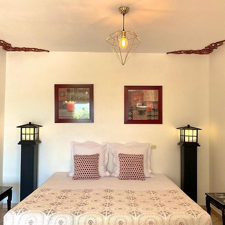 Chambres D'Hotes Les Noisetiers Дінь-ле-Бен Екстер'єр фото