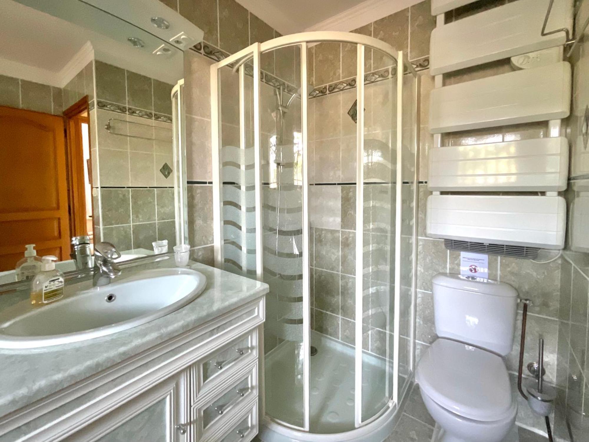 Chambres D'Hotes Les Noisetiers Дінь-ле-Бен Екстер'єр фото